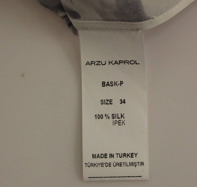 Arzu Kaprol Graublaue Seidenbluse mit ärmellosem Oberteil