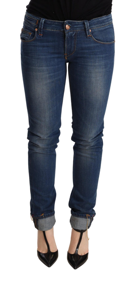 Acht blau verwaschene Skinny-Denim-Jeanshose mit niedriger Taille