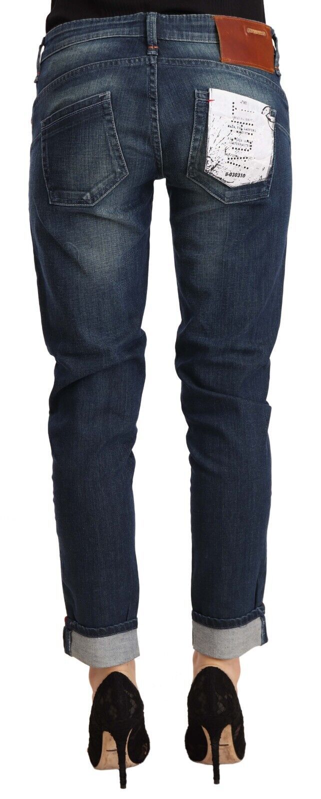 Acht blau verwaschene Skinny-Denim-Jeans mit gefaltetem Saum und niedriger Taille