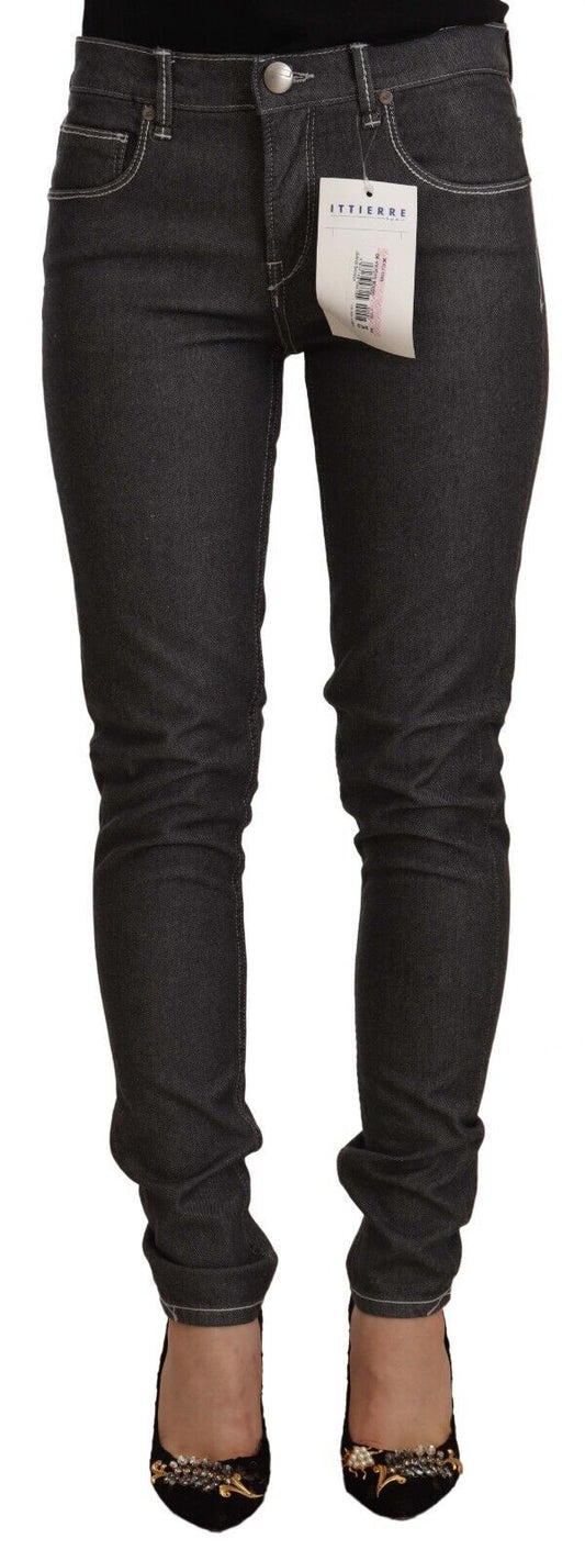 Acht schwarze Skinny-Denim-Jeans mit niedriger Taille und schmaler Passform