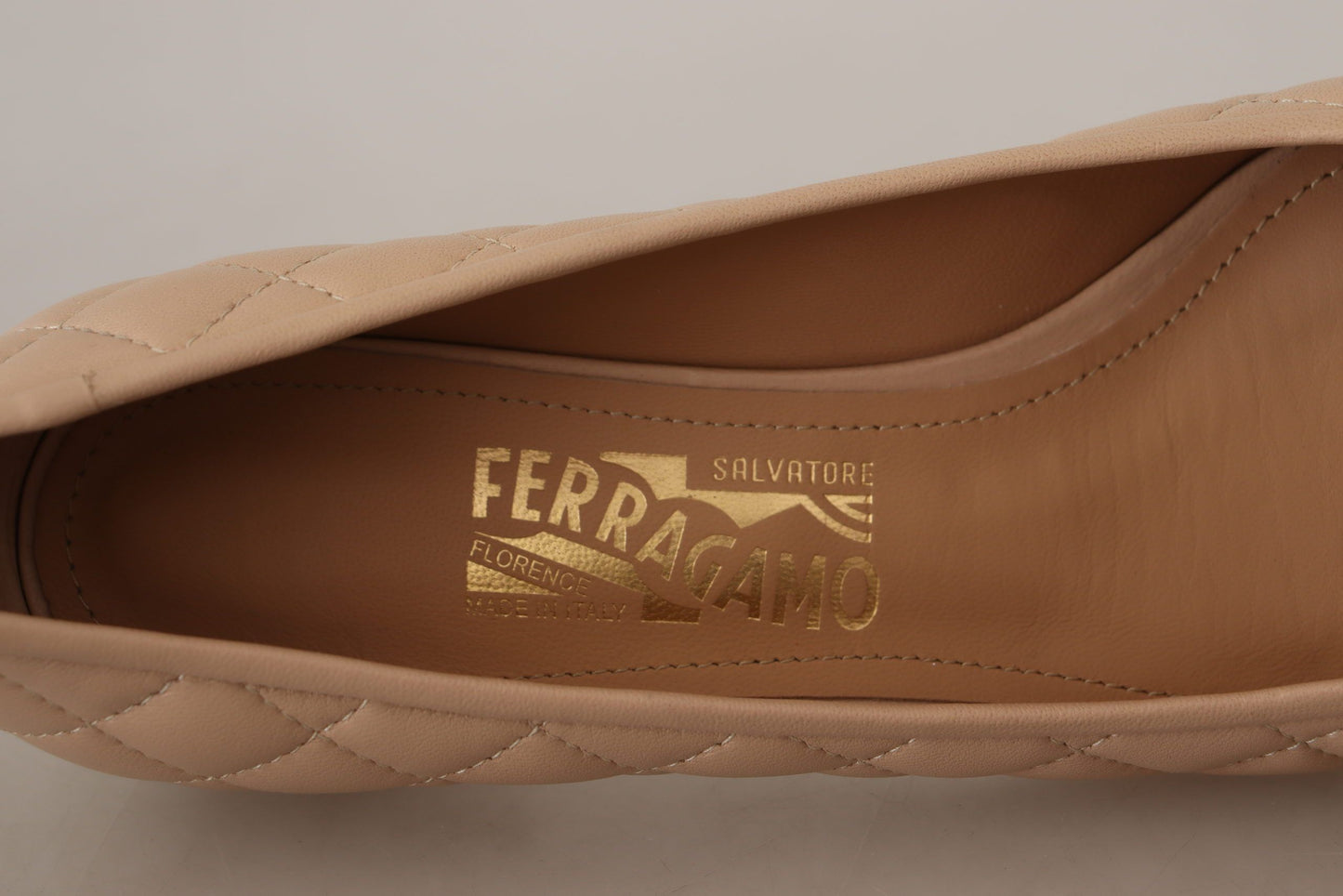 Salvatore Ferragamo Beige at Black Nappa Leather Pumps Shoes