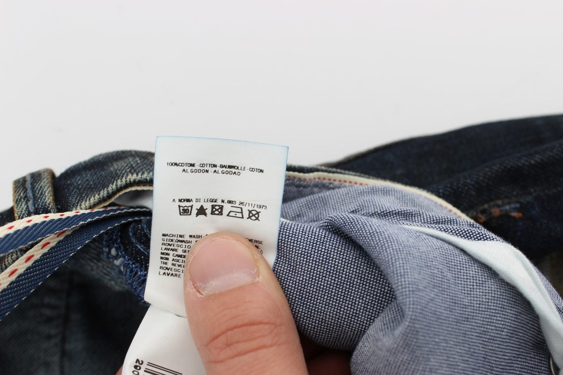 Acht Jeans in normaler, gerader Passform aus Baumwolle in blauer Waschung