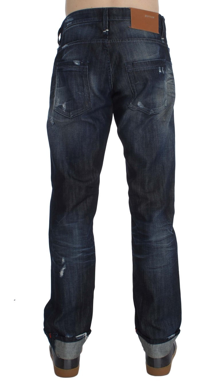 Acht blaue Baumwoll-Jeans mit normaler, gerader Passform