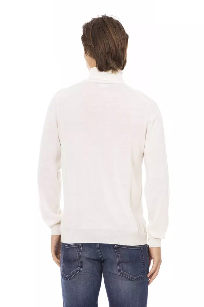 Baldinini Trend Elegant White Turtleneck Sweater na may Metal Monogram