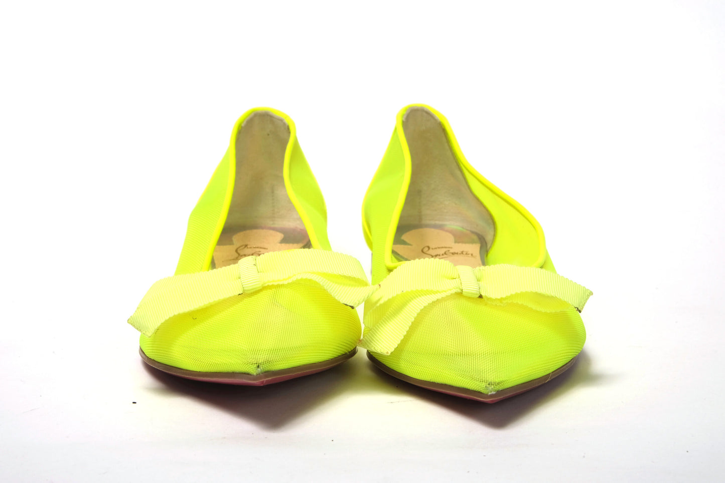 Christian Louboutin Fluro Gelber Schuh mit flacher spitzer Zehenpartie