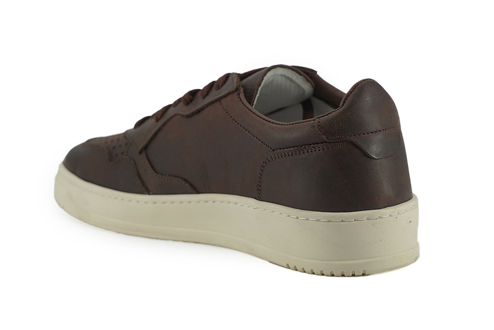 Saxone of Scotland Low-Top-Sneaker aus braunem Leder