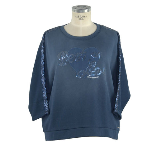 Unvollkommener blauer Baumwollpullover